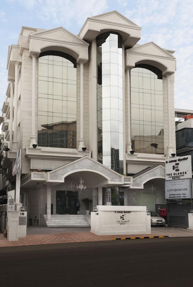 The Elanza Hotel, Bangalore Exterior foto